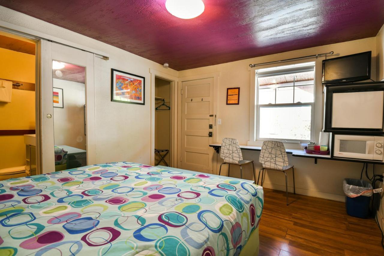 Lodge 5 - Downtown Location. Studio With Shared Hot Tub. Minutes To Arches N.P. Moab Bagian luar foto