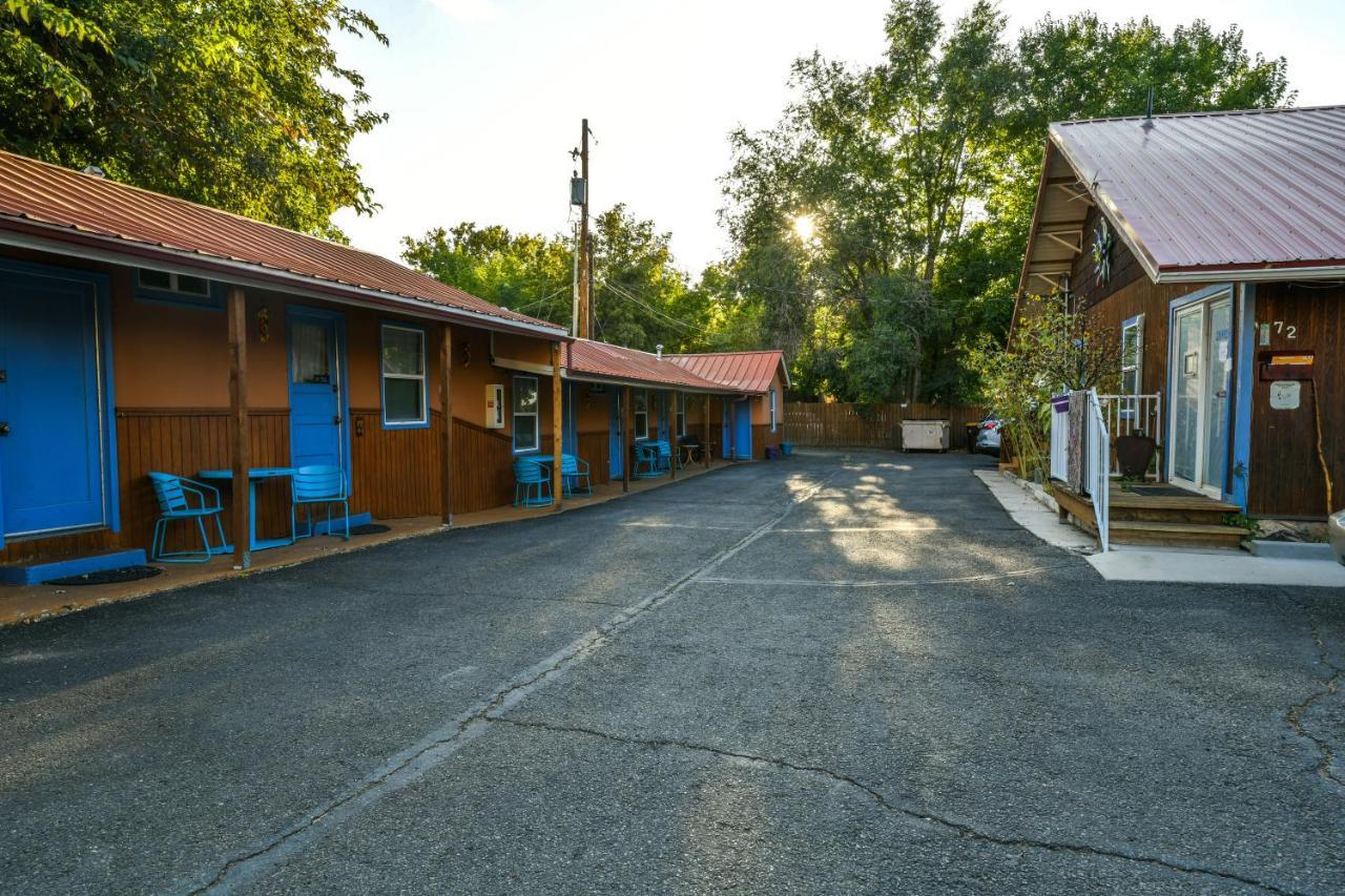 Lodge 5 - Downtown Location. Studio With Shared Hot Tub. Minutes To Arches N.P. Moab Bagian luar foto