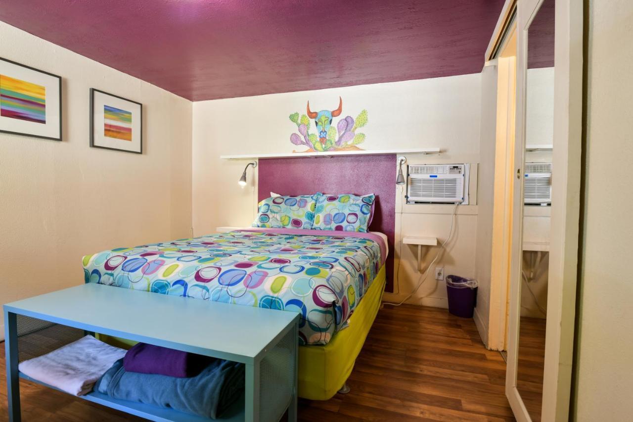 Lodge 5 - Downtown Location. Studio With Shared Hot Tub. Minutes To Arches N.P. Moab Bagian luar foto